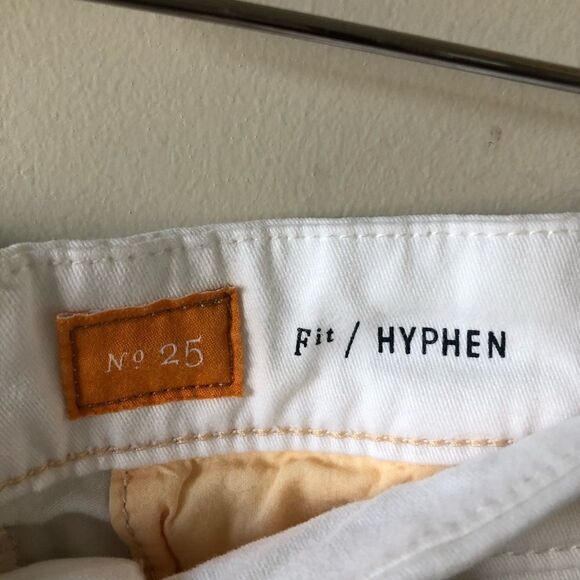 ANTHRO Pilcro & Letterpress White Hyphen Shorts - Picture 7 of 8